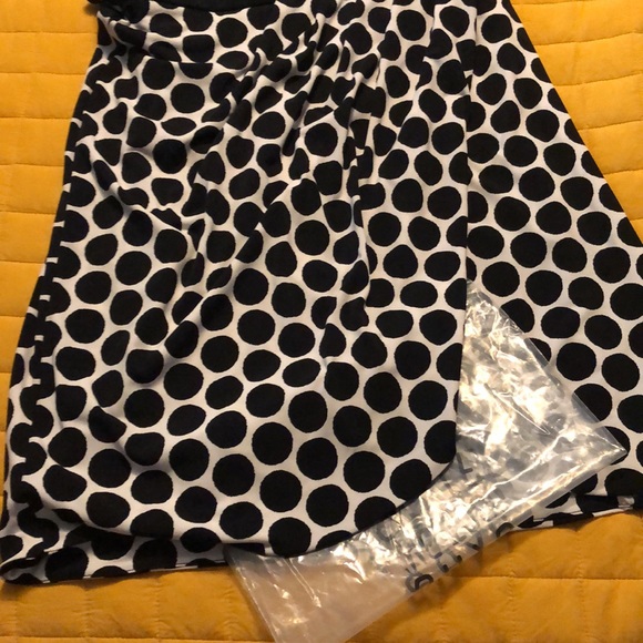 Women’s dress - Picture 4 of 6